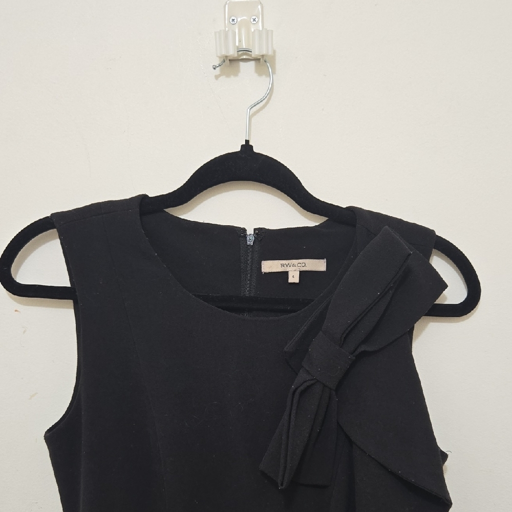 RW&CO. Black Dress with Elegant Bow Accent